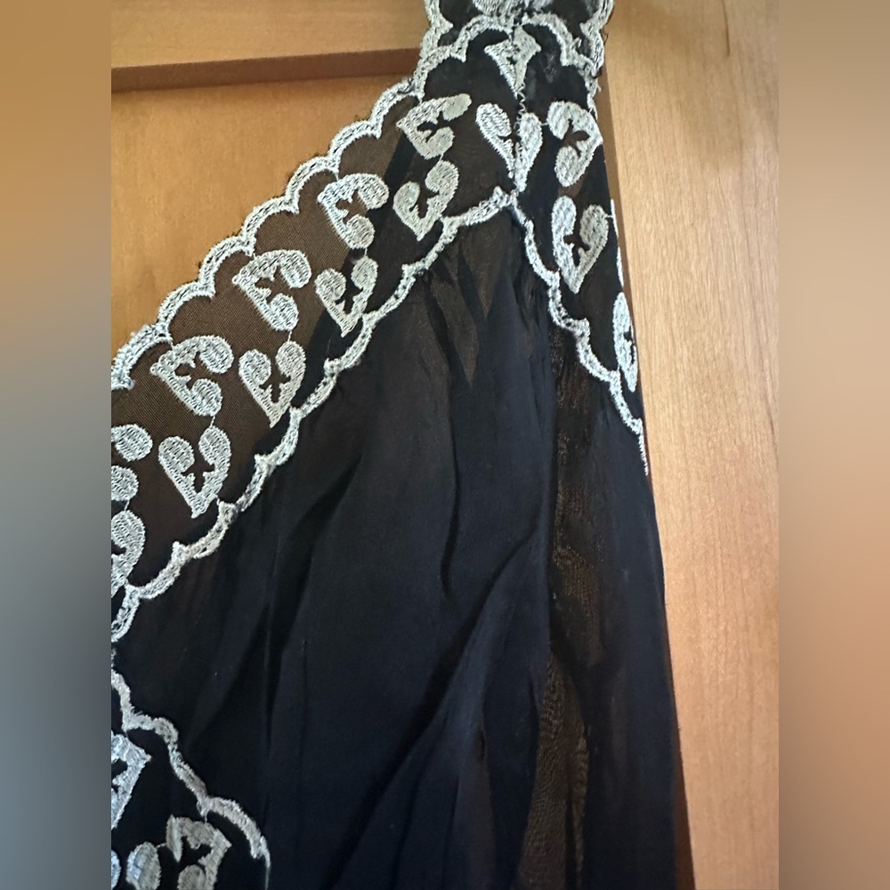 Vintage Black Sheer Chemise Nightgown, Detailed Lace Trim, Small, Like New! - Picture 3 of 9